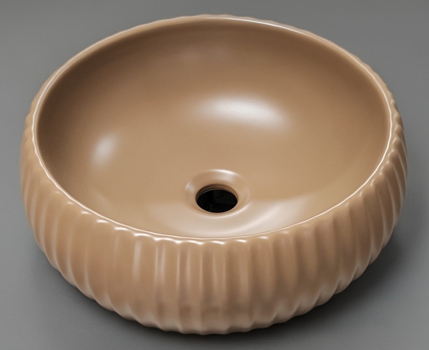 SALLY UMIVAONIK 40X40X13,5 OKRUGLI NADGRADNI KREM 1034-3